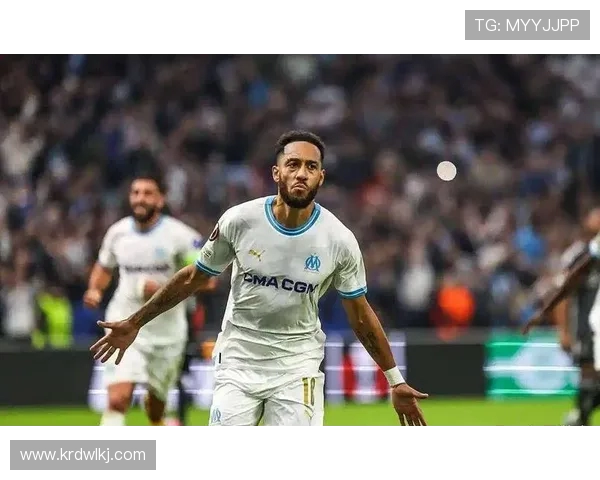 奥巴梅扬上演大四喜神锋归来9场狂造10球球 奥巴梅扬上演大四喜神锋归来9场狂造10球球